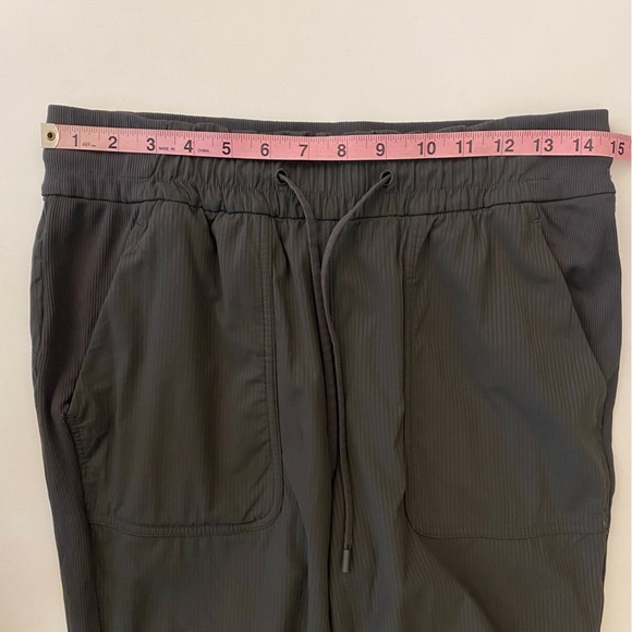 Lululemon || Beyond The Studio Jogger Graphite Grey 8 - Picture 6 of 9